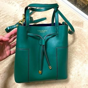 Tory Burch bucket with removable adjustable strap